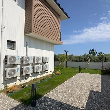 Nest Park Apartament *