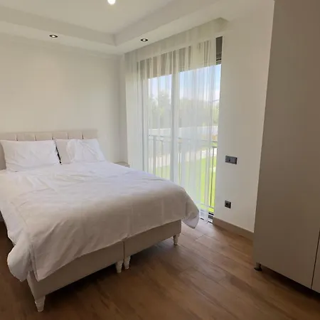 Nest Park Side