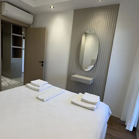 Nest Park Apartment