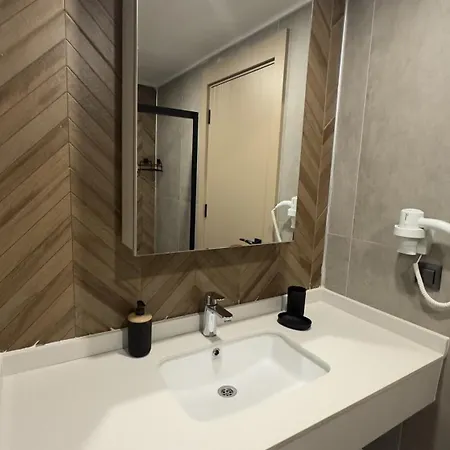 Nest Park Apartment *